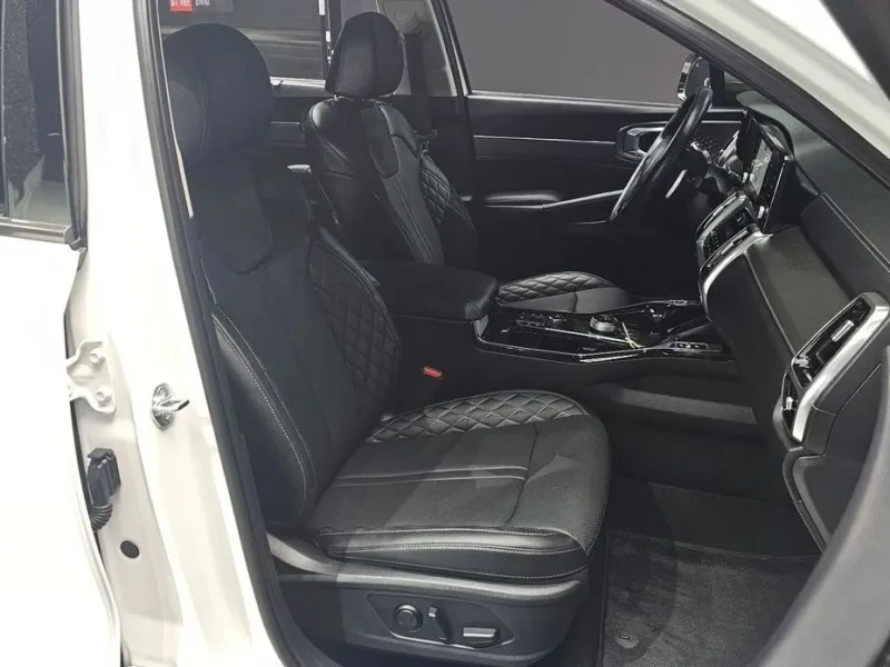 2023 Kia Sorento с пробегом 58 122 км