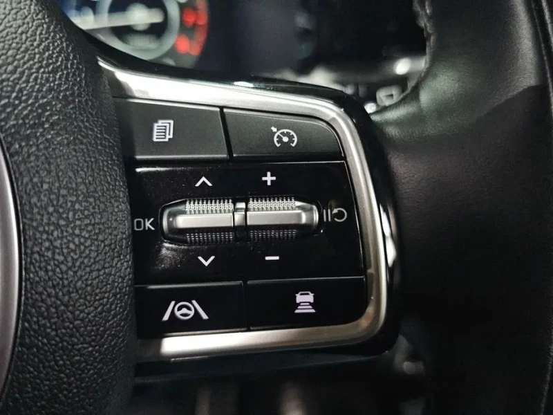 2023 Kia Sorento с пробегом 58 122 км