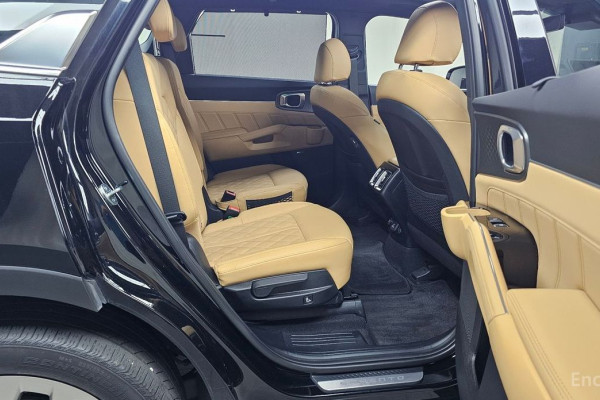 2023 Kia Sorento с пробегом 29 783 км