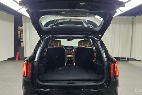 2023 Kia Sorento с пробегом 29 783 км