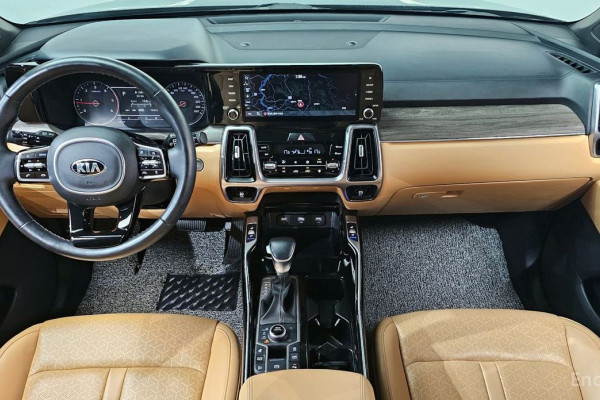 2021 Kia Sorento с пробегом 75 373 км