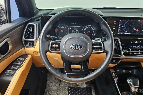 2021 Kia Sorento с пробегом 75 373 км