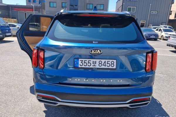 2021 Kia Sorento с пробегом 98 383 км