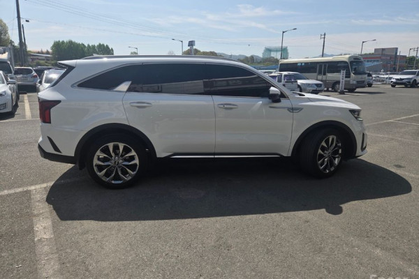 2021 Kia Sorento с пробегом 95 739 км