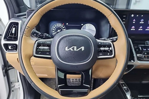 2022 Kia Sorento с пробегом 25 886 км