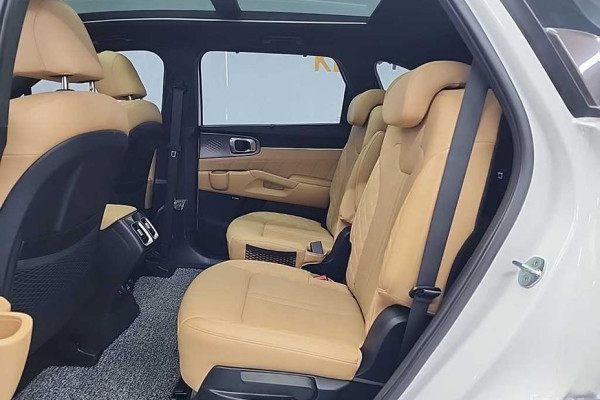 2022 Kia Sorento с пробегом 25 886 км