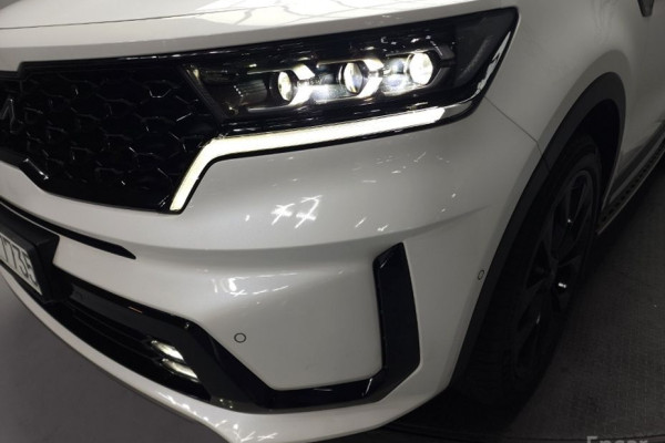 2023 Kia Sorento с пробегом 103 000 км