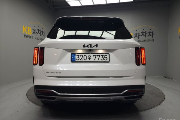2023 Kia Sorento с пробегом 103 000 км