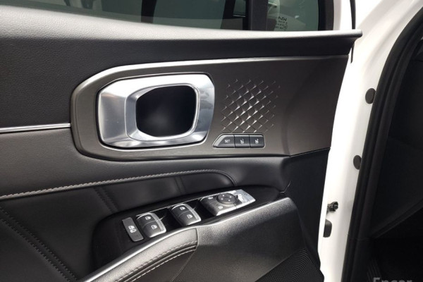 2023 Kia Sorento с пробегом 103 000 км