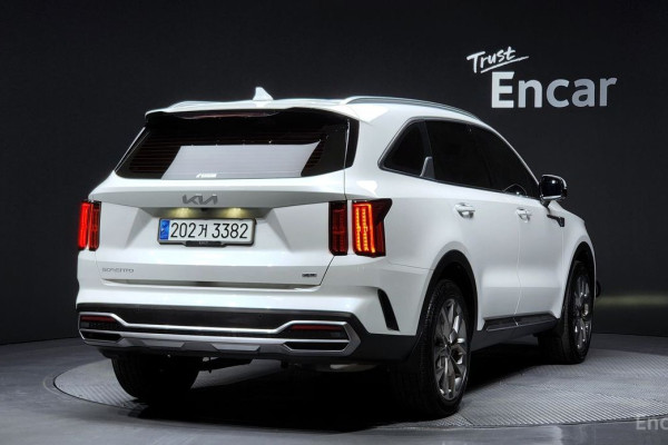 2023 Kia Sorento с пробегом 49 410 км