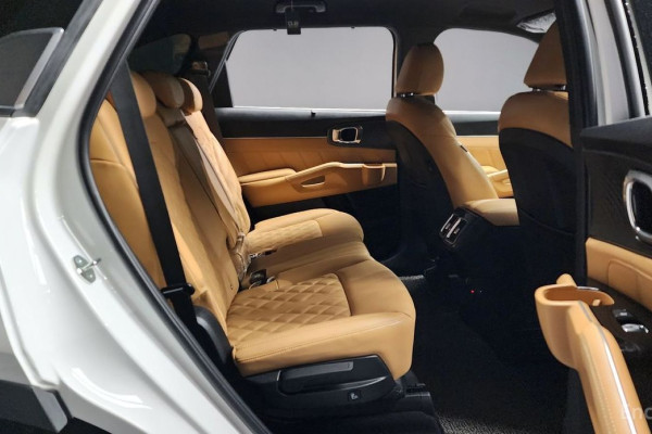 2023 Kia Sorento с пробегом 49 410 км