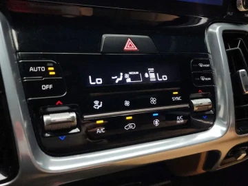 2023 Kia Sorento с пробегом 49 410 км