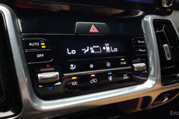 2023 Kia Sorento с пробегом 49 410 км