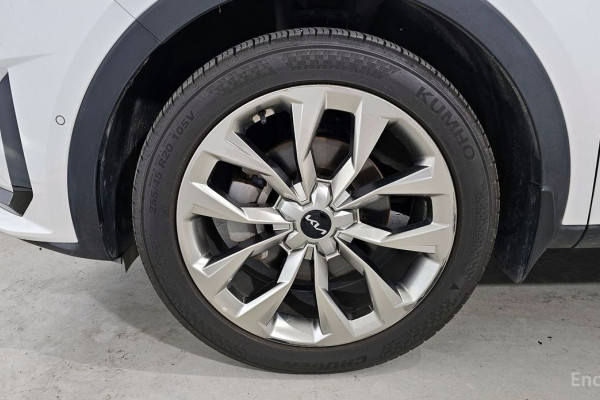 2023 Kia Sorento с пробегом 83 238 км