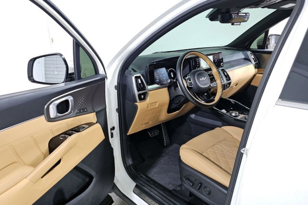 2023 Kia Sorento с пробегом 83 238 км