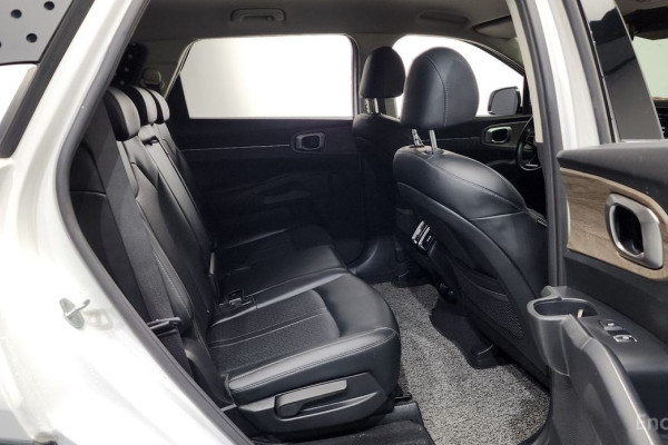 2021 Kia Sorento с пробегом 72 607 км