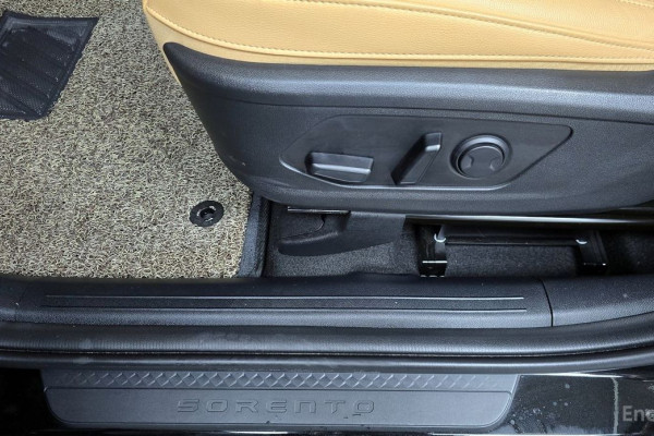 2022 Kia Sorento с пробегом 90 830 км