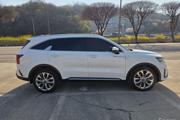 2021 Kia Sorento с пробегом 77 381 км