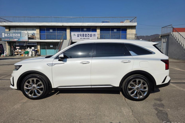 2021 Kia Sorento с пробегом 77 381 км