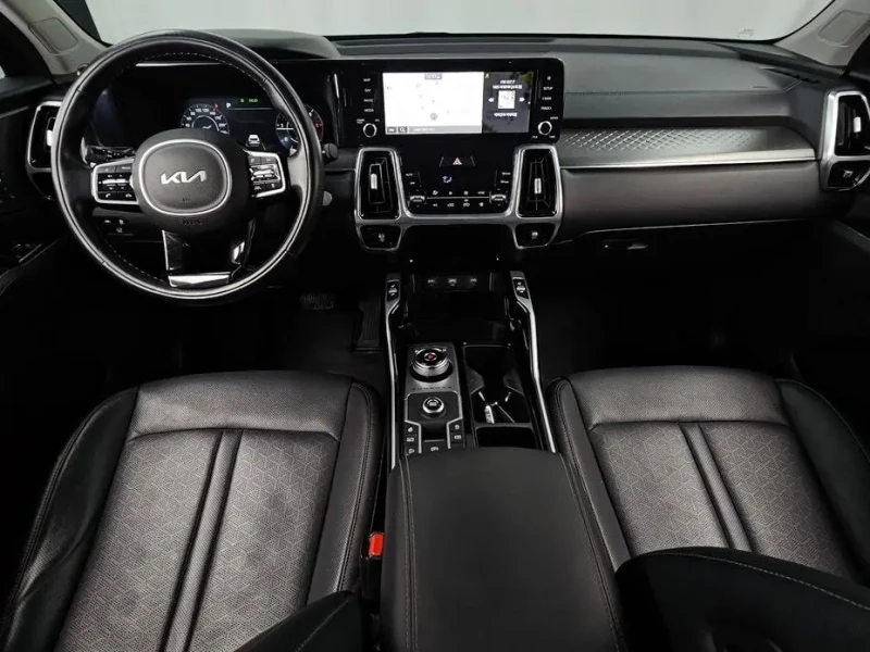 2022 Kia Sorento с пробегом 83 385 км