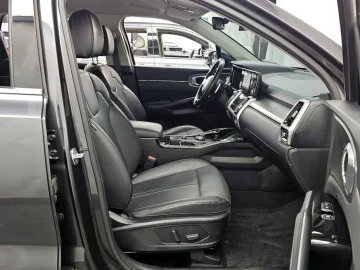2022 Kia Sorento с пробегом 83 385 км