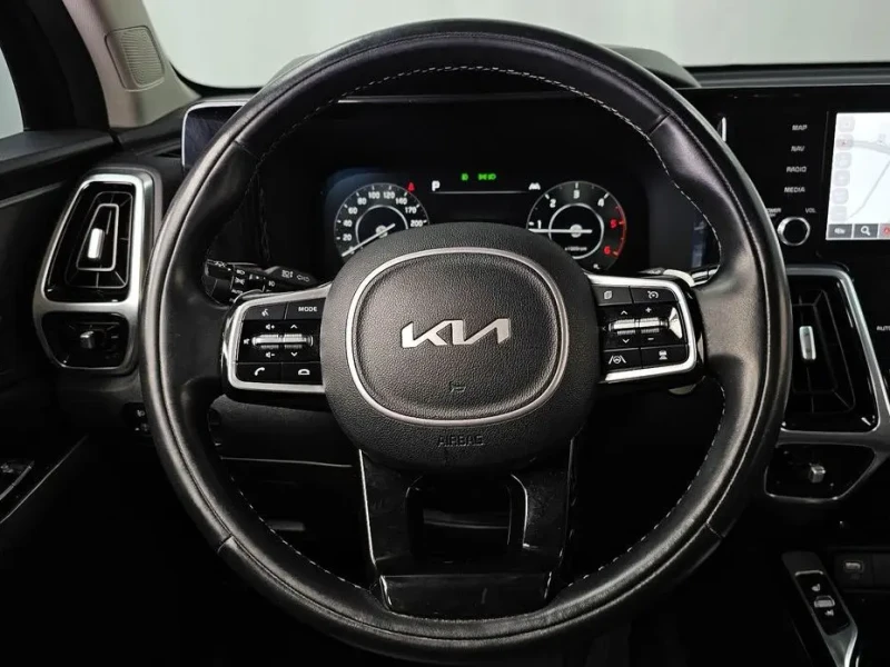 2022 Kia Sorento с пробегом 83 385 км
