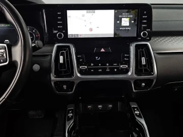 2022 Kia Sorento с пробегом 83 385 км