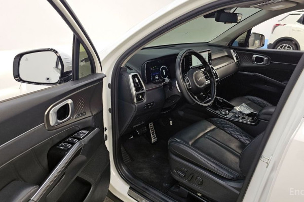 2023 Kia Sorento с пробегом 112 848 км