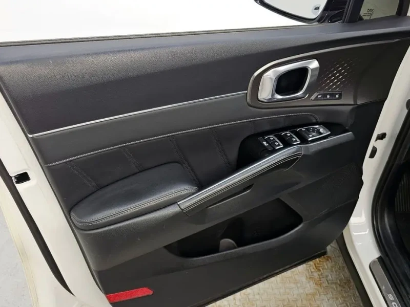 2023 Kia Sorento с пробегом 112 848 км