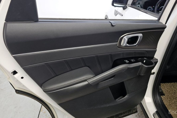 2023 Kia Sorento с пробегом 112 848 км