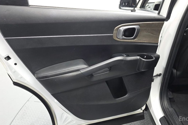 2022 Kia Sorento с пробегом 98 386 км