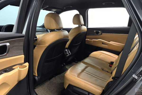 2021 Kia Sorento с пробегом 50 927 км