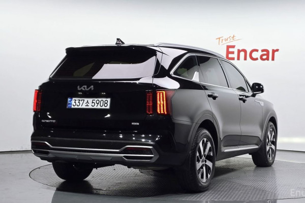 2023 Kia Sorento с пробегом 74 722 км