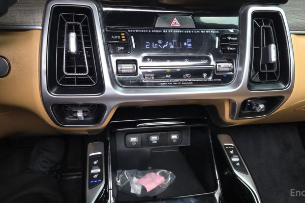 2022 Kia Sorento с пробегом 134 704 км