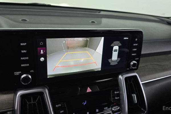 2023 Kia Sorento с пробегом 74 722 км