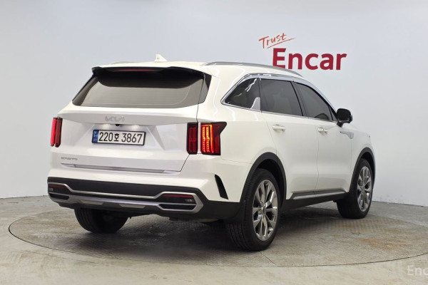 2023 Kia Sorento с пробегом 45 630 км