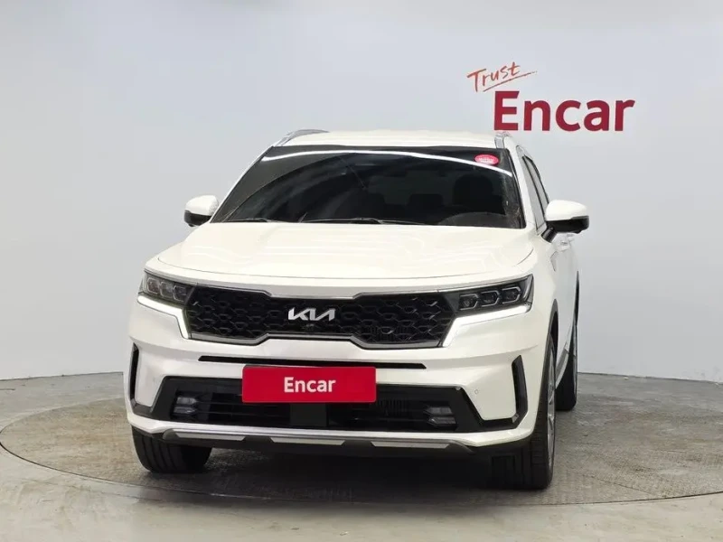 2023 Kia Sorento с пробегом 45 630 км