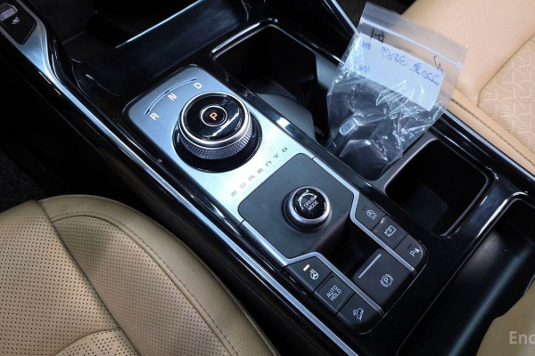 2023 Kia Sorento с пробегом 45 630 км