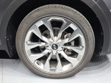 2020 Kia Sorento с пробегом 32 590 км