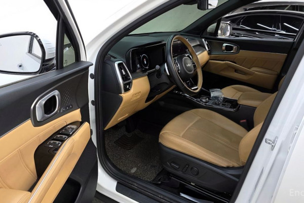 2023 Kia Sorento с пробегом 45 630 км