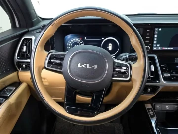 2023 Kia Sorento с пробегом 45 630 км