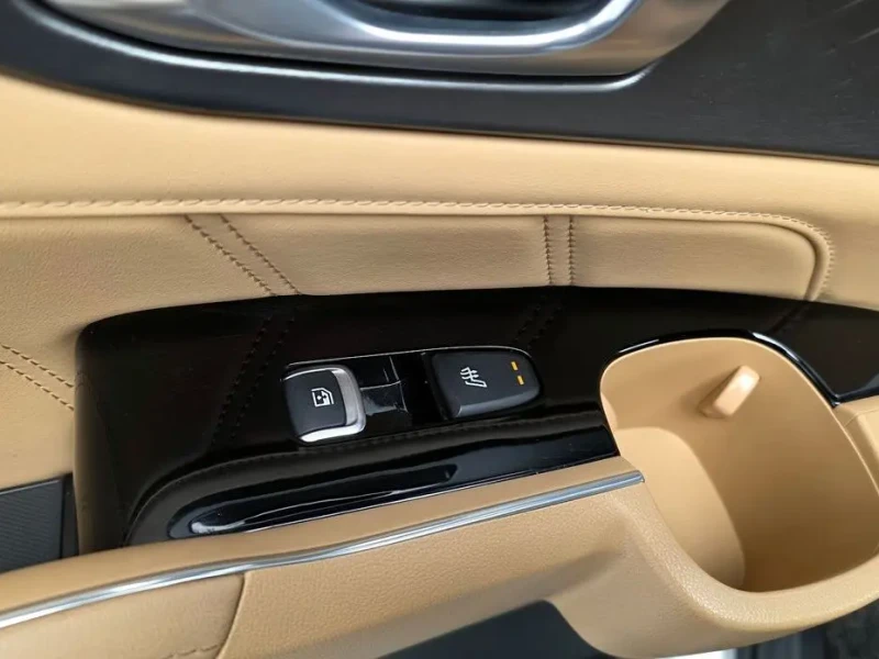 2023 Kia Sorento с пробегом 45 630 км