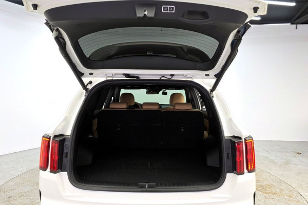 2023 Kia Sorento с пробегом 45 630 км