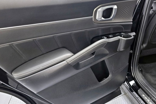 2022 Kia Sorento с пробегом 37 210 км