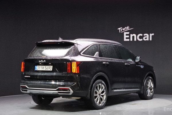 2022 Kia Sorento с пробегом 76 894 км