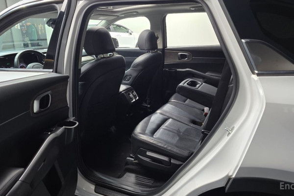 2022 Kia Sorento с пробегом 107 324 км