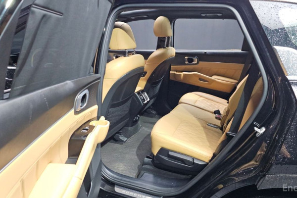 2022 Kia Sorento с пробегом 76 894 км