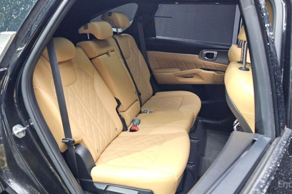 2022 Kia Sorento с пробегом 76 894 км