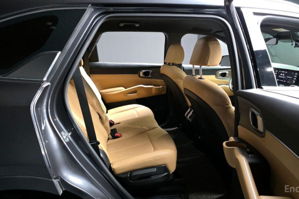 2022 Kia Sorento с пробегом 66 381 км