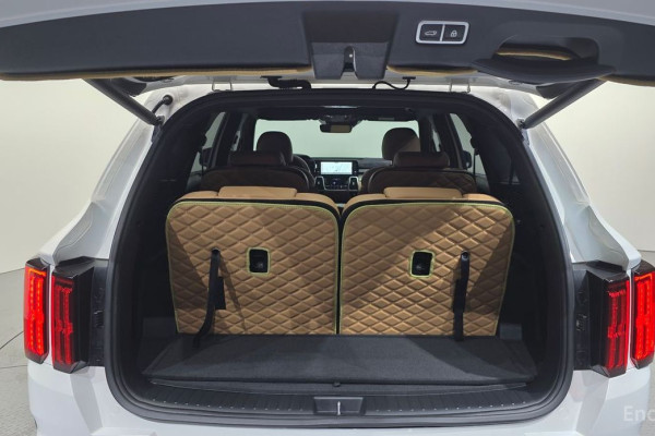 2022 Kia Sorento с пробегом 12 678 км